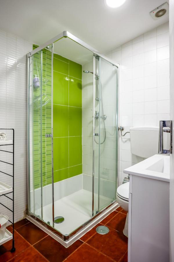 Cozy 3 Bedroom Apt In Lively Bairro Alto Lisboa Exterior foto