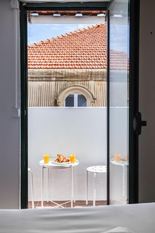 Cozy 3 Bedroom Apt In Lively Bairro Alto Lisboa Exterior foto