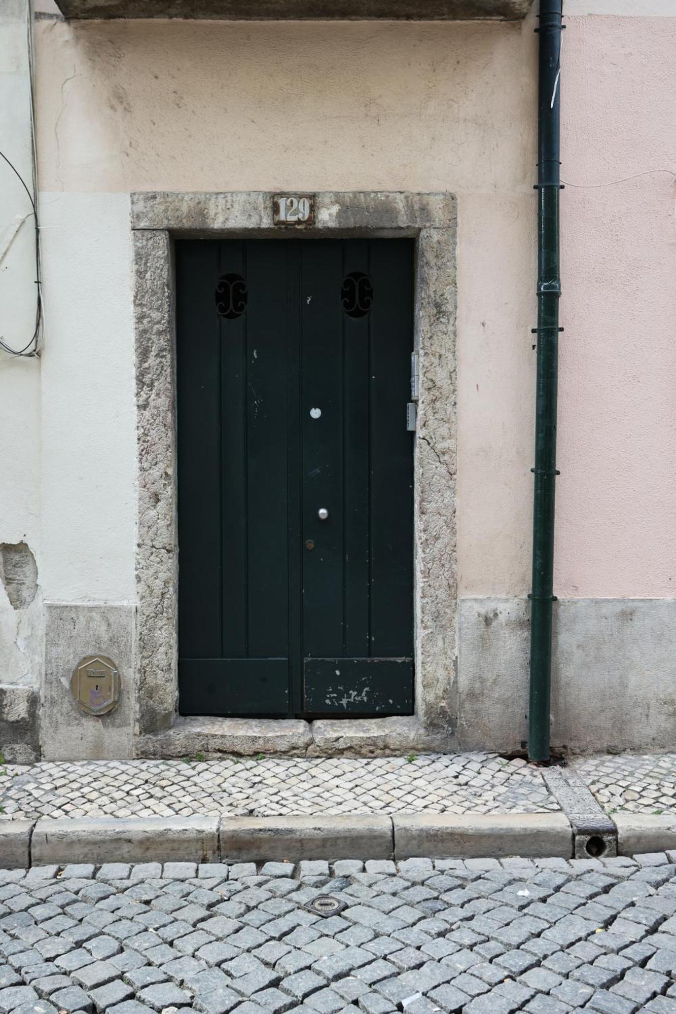 Cozy 3 Bedroom Apt In Lively Bairro Alto Lisboa Exterior foto
